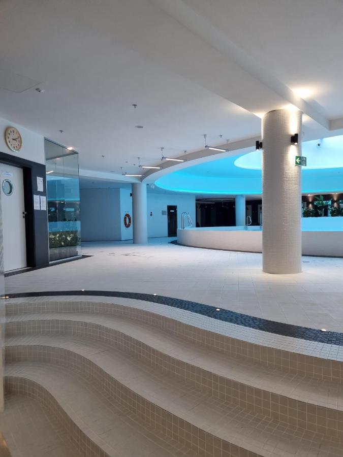 Jbhotels Apartament Comfort Hanza Tower Щецин Екстер'єр фото